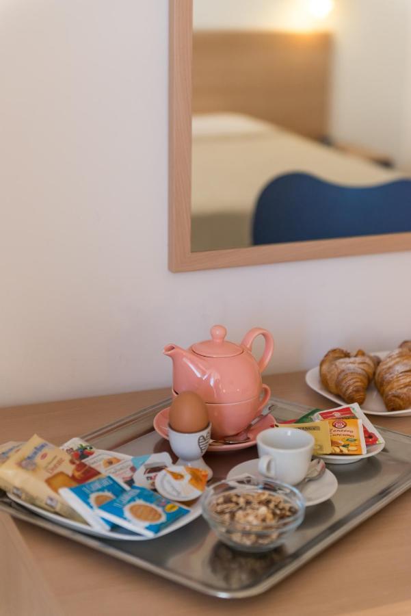 Hotel Viola กาเอตา ภายนอก รูปภาพ